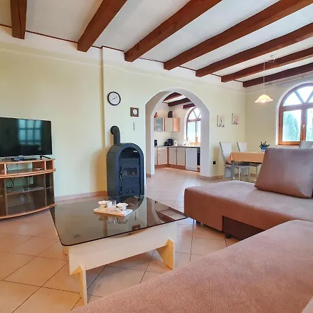 House Joshi & Rudi Holiday home Gyenesdias
